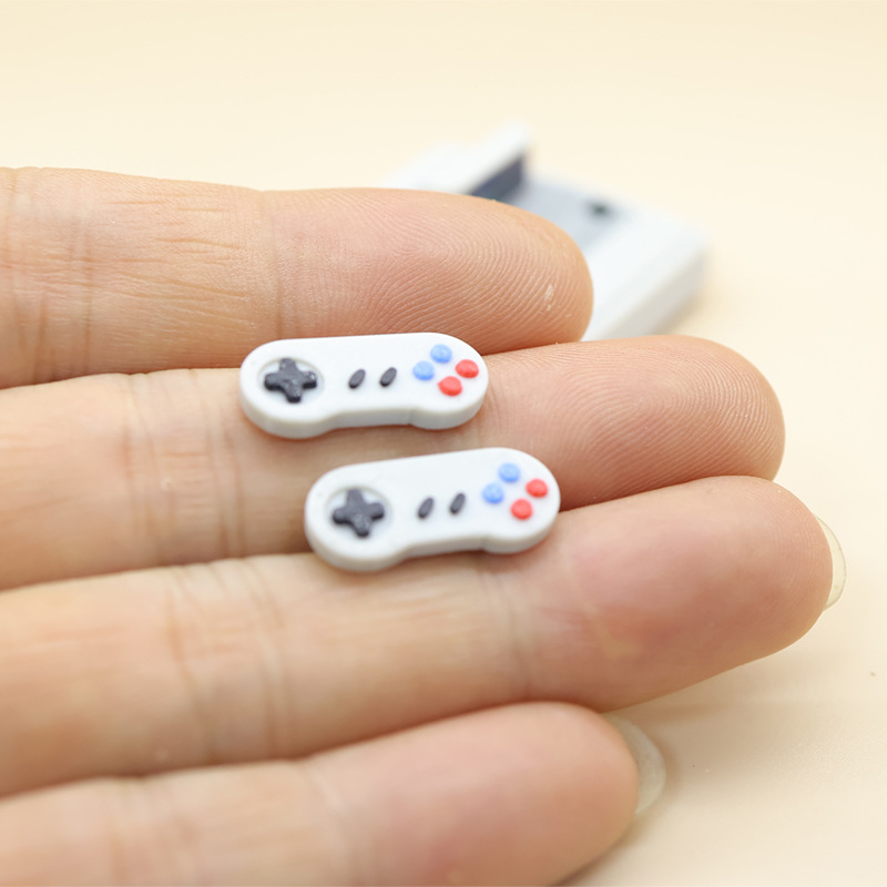1set Dollhouse Mini Retro Game - Retro Handheld Console ulasan dan harga